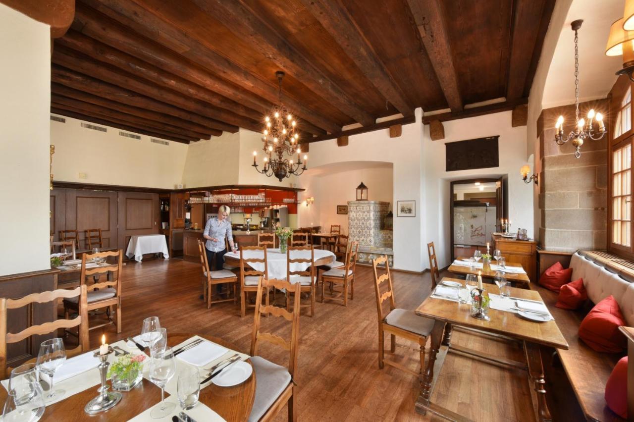Binningen Hotel Im Schlosspark מראה חיצוני תמונה