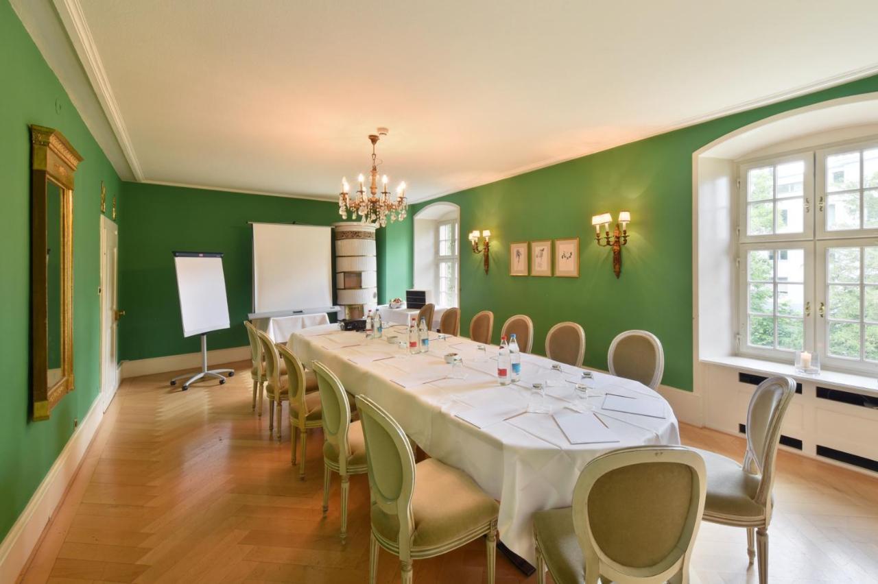 Binningen Hotel Im Schlosspark מראה חיצוני תמונה