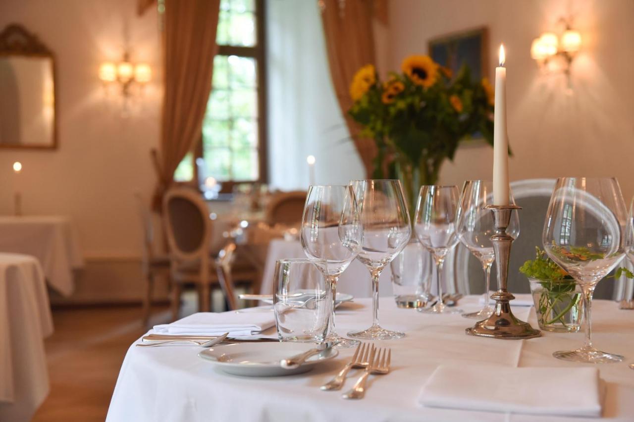 Binningen Hotel Im Schlosspark מראה חיצוני תמונה