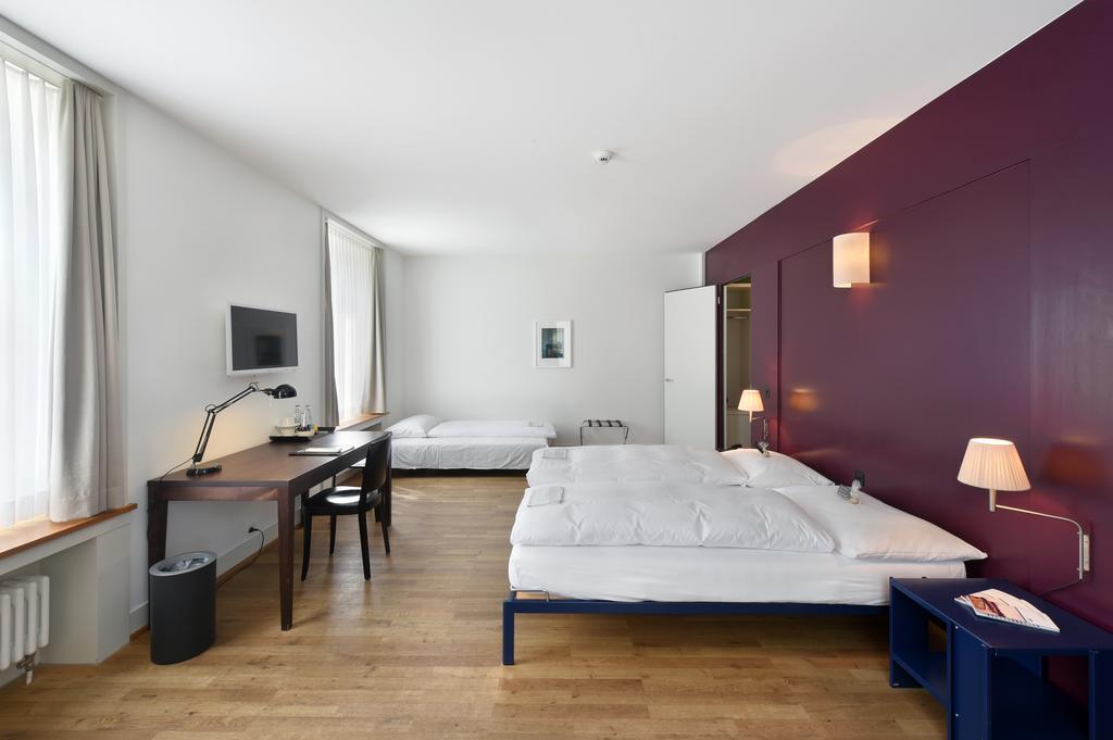 Binningen Hotel Im Schlosspark מראה חיצוני תמונה